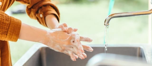 手のシワと手洗い