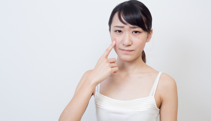 乾燥肌はシミの予備軍って本当? 保湿ケアから始めるシミ対策